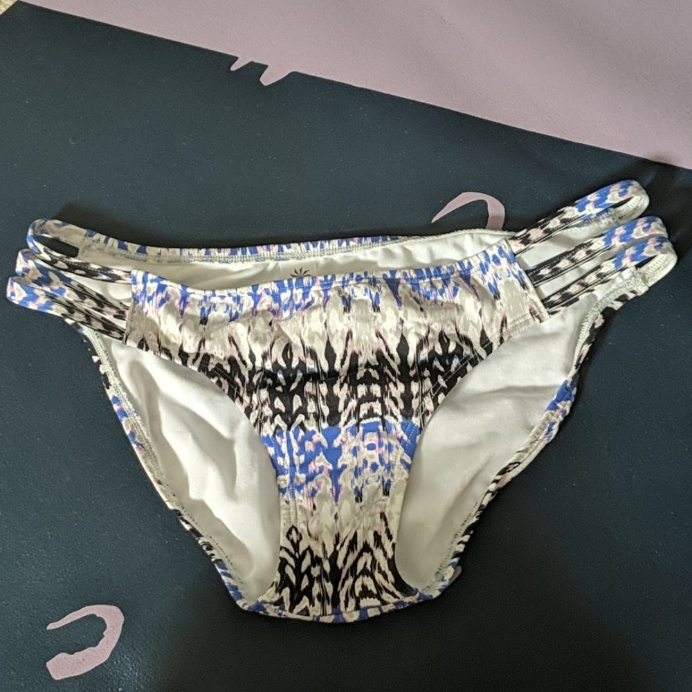 NWOT Athleta Bikini bottom, multi-colored pattern